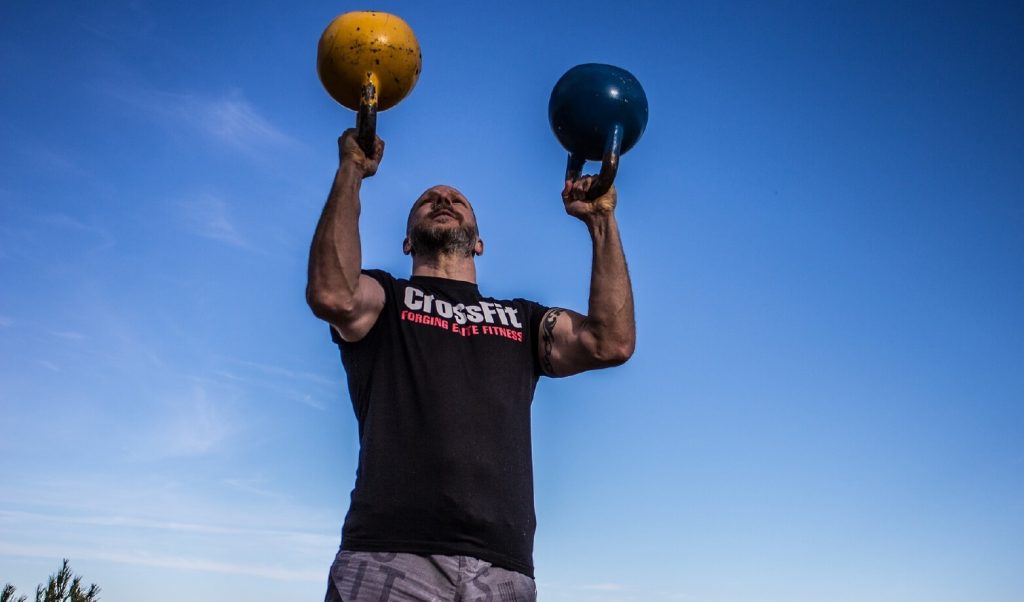 Dolore alla spalla facendo sport